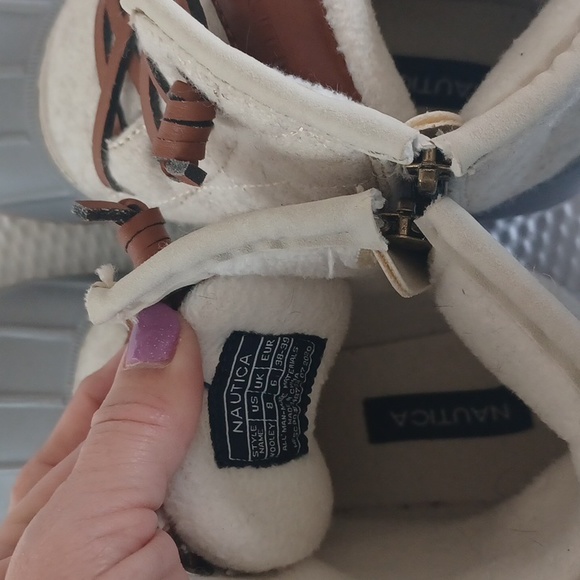 Nautica Slip on Duck Boots, EUC - Picture 8 of 9